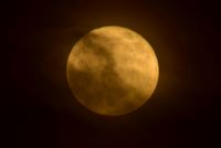 Strawberry cloudy moon 2022